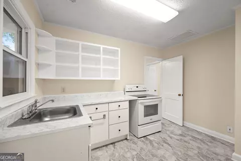 63 Park St, Toccoa, GA 30577 photo 8