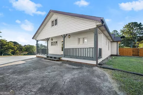 157 Terrace Dr, Toccoa, GA 30577 photo 4