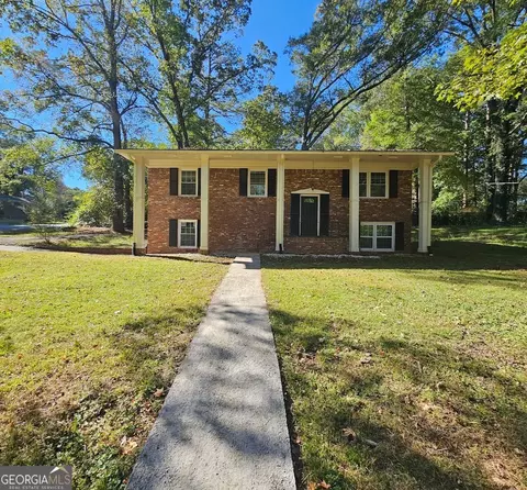 1181 Luther Dr SW, Mableton, GA 30126