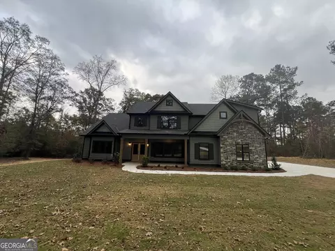 134 Georgian Pines Dr, Senoia, GA 30276