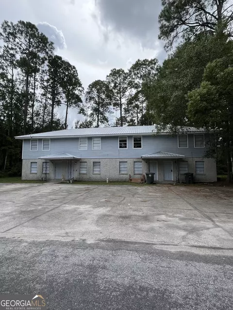 108 E Davis Ave, Kingsland, GA 31548