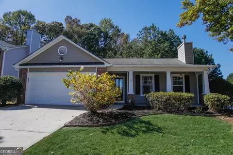 414 Walnut Woods Dr, Braselton, GA 30517
