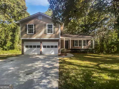 2988 Woodrow Mnr, Lithonia, GA 30038