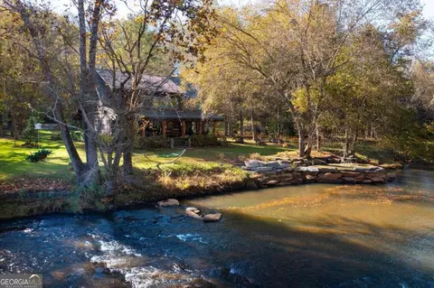 2052 Sweetwater Bnd, Hayesville, NC 28904