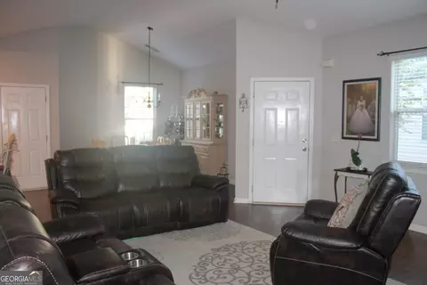 245 River Meadow Dr, Lagrange, GA 30241 photo 8