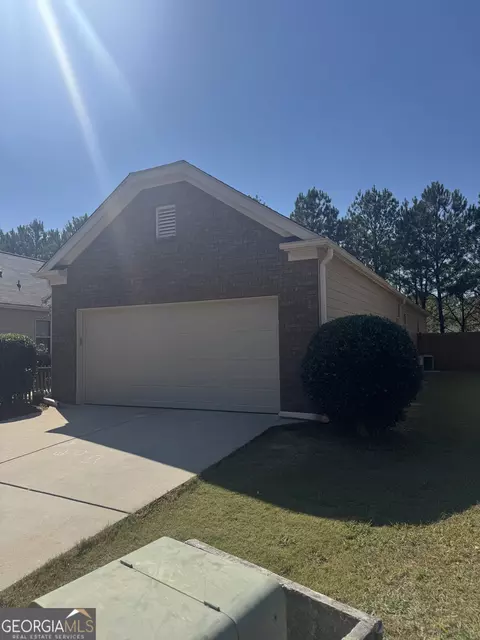 245 River Meadow Dr, Lagrange, GA 30241 photo 5