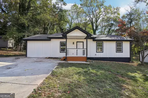 1766 Big Valley Ln, Stone Mountain, GA 30083