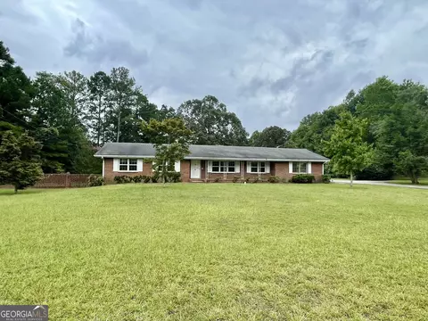 88 Mcdonough St, Hampton, GA 30228