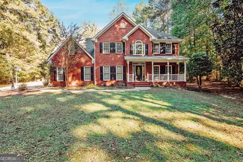 230 Farr Lake Dr, Tyrone, GA 30290