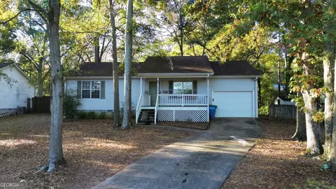 41 Amber Pl, Commerce, GA 30529