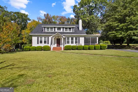 275 W Main St, Forsyth, GA 31029