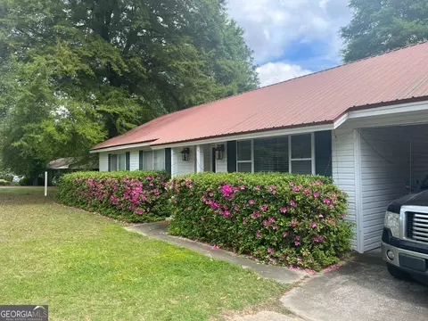 307 Hillside Dr, Dublin, GA 31021