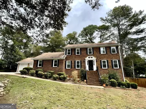 2886 Highland Park Dr, Stone Mountain, GA 30087