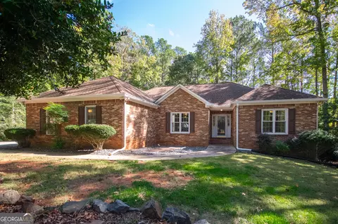26 Creekwood Ct, Hiram, GA 30141