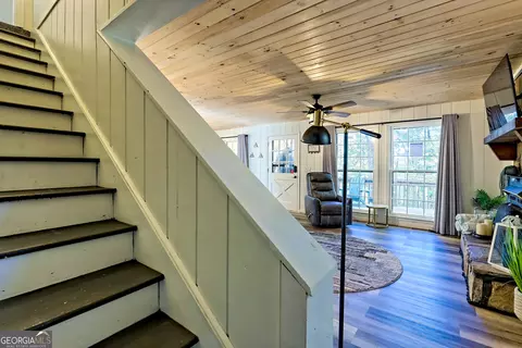 Entry Way - 252 Thunderhead Ln, Dillard, GA 30537 photo 2 of 5
