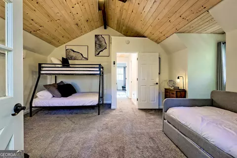 Bedroom - 252 Thunderhead Ln, Dillard, GA 30537 photo 5 of 14