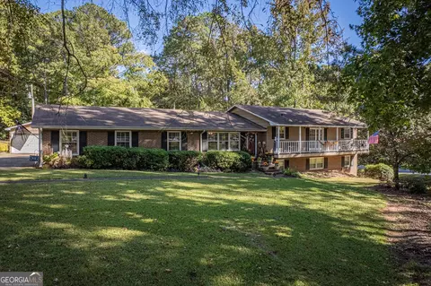 512 Whitaker Rd, Lagrange, GA 30240 photo 3
