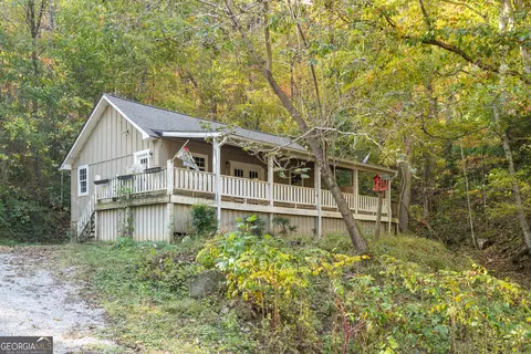 166 Barnyard Ln, Clayton, GA 30525
