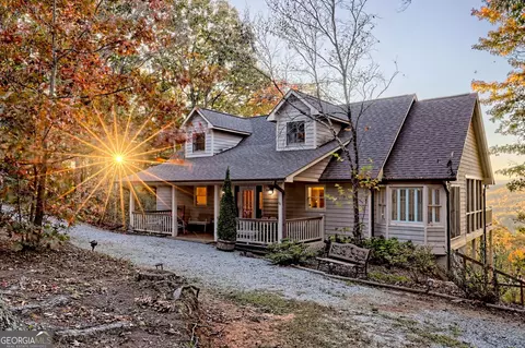 734 Long Laurel Ridge Dr, Lakemont, GA 30552