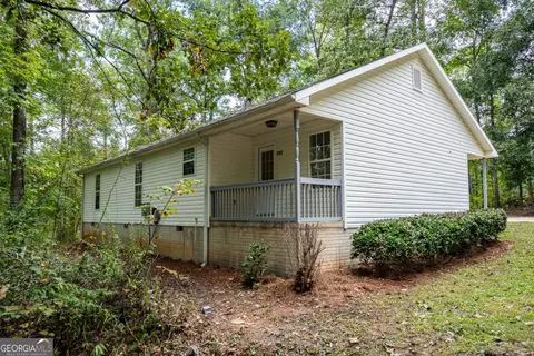 690 Austin Rd, Newnan, GA 30263