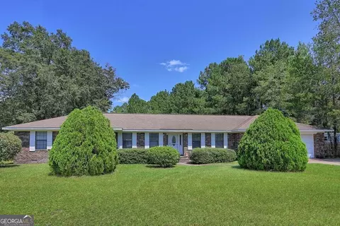 63 King Rd, Hinesville, GA 31313