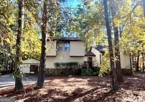 1165 Plantation Dr, Villa Rica, GA 30180