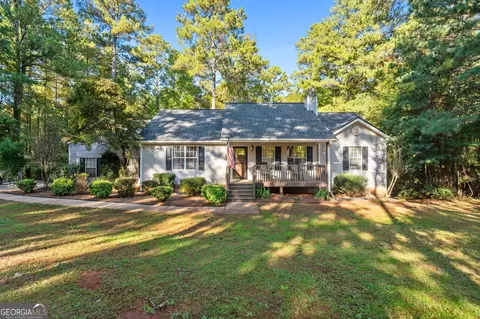 775 Island Shoals Rd, Jackson, GA 30233