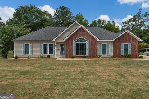 109 W Greenwich Cir, Lagrange, GA 30241