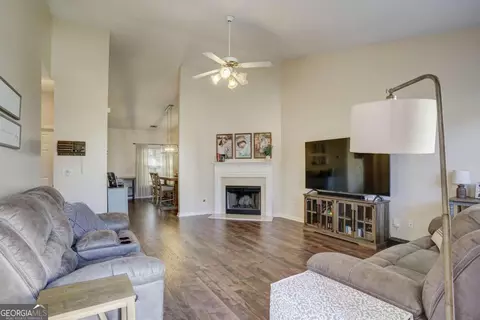 3208 Millgate Ct, Buford, GA 30519 photo 2