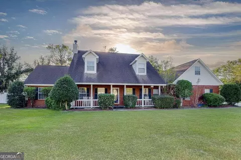 301 Sir Stephen Ct, Guyton, GA 31312