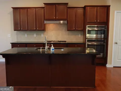 Kitchen - 3328 Twinrose Pl, Milton, GA 30004 photo 4 of 10