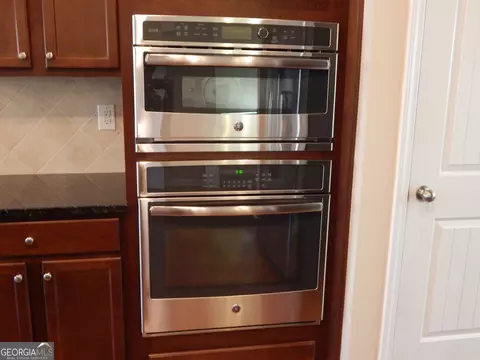 Kitchen - 3328 Twinrose Pl, Milton, GA 30004 photo 8 of 10
