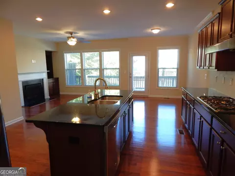 Kitchen - 3328 Twinrose Pl, Milton, GA 30004 photo 5 of 10