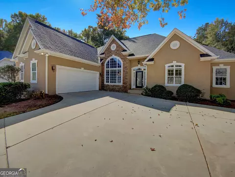498 Glouchester Dr, Locust Grove, GA 30248