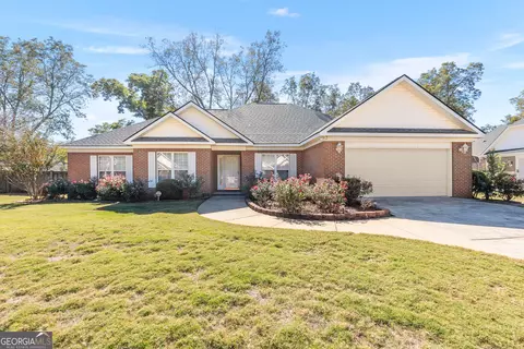 107 Wavertree Dr, Warner Robins, GA 31088
