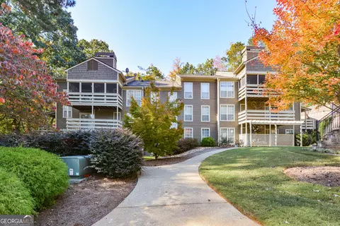 804 Riverview Dr SE, Marietta, GA 30067