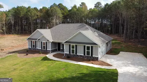 117 Brothers Ct, Barnesville, GA 30204