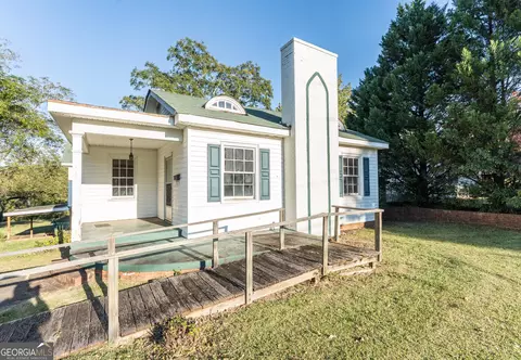 409 E Lee St, Thomaston, GA 30286
