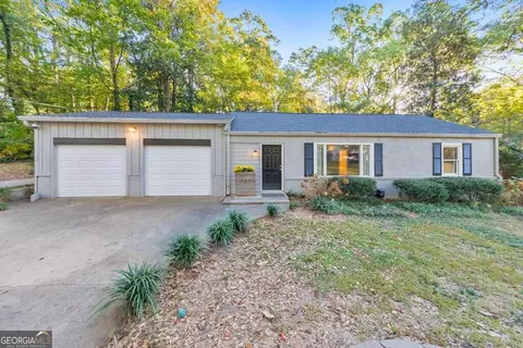 727 Appleton Dr SE, Marietta, GA 30008
