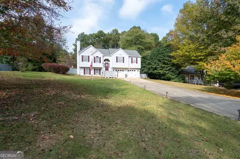 49 Heartwood Xing, Dallas, GA 30157