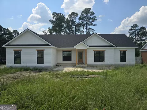 26 Marys Ln, Moultrie, GA 31788