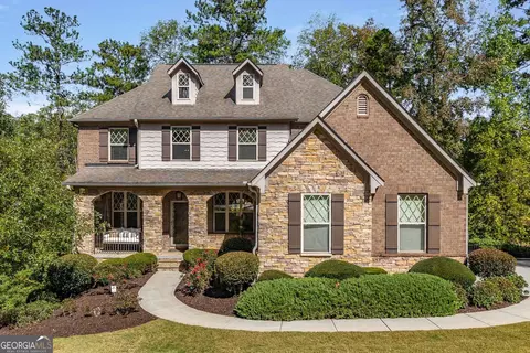 1040 Ashley Manor Dr, Roswell, GA 30075