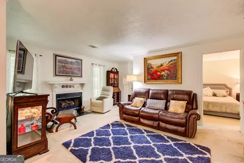 3951 Woodridge Way, Tucker, GA 30084