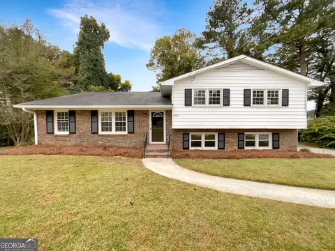 2390 Sandgate Rd, College Park, GA 30349