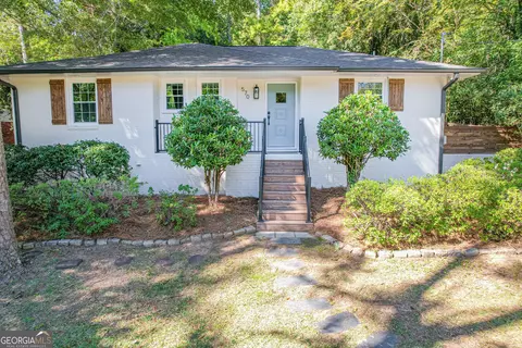 570 Eldorado Dr, Macon, GA 31204