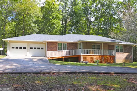 51 Hughes Dr, Carrollton, GA 30117