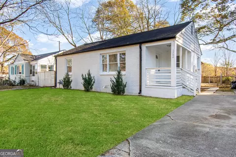 1246 Lyle Ave, East Point, GA 30344