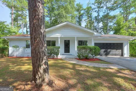 4070 Creek Ct, Stone Mountain, GA 30083