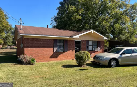 208 Jenkins St, Thomaston, GA 30286