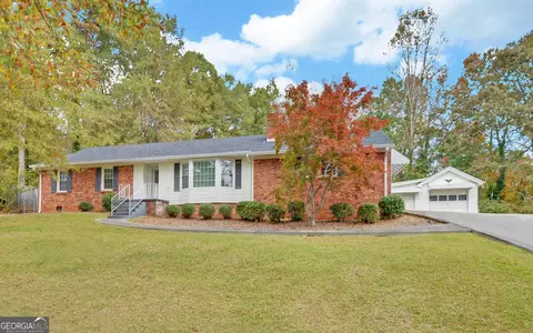 421 Rosedale St, Toccoa, GA 30577